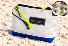 Load image into Gallery viewer, The Beach Bar Sailsack Wristlet